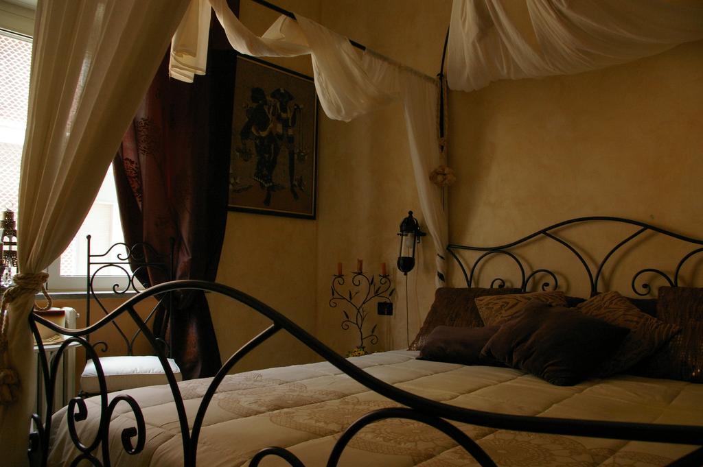 Serapo Bed And Breakfast Гаэта Номер фото